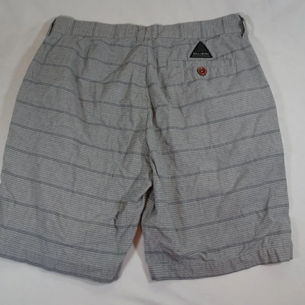 Billabong Premium Quality Men Grey 100% Cotton Shorts Size 32